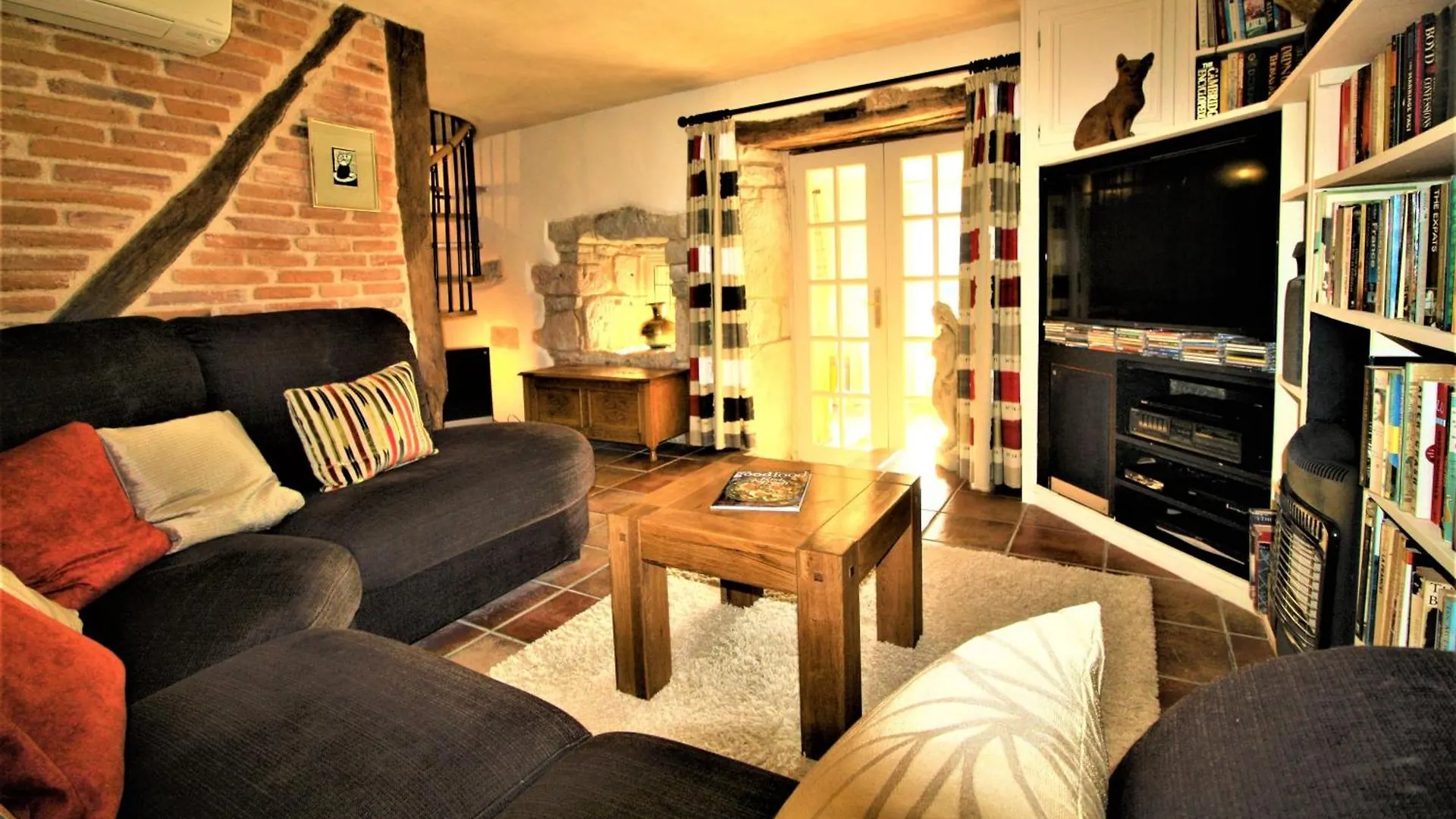 Vila Moulin De Bordes Loze